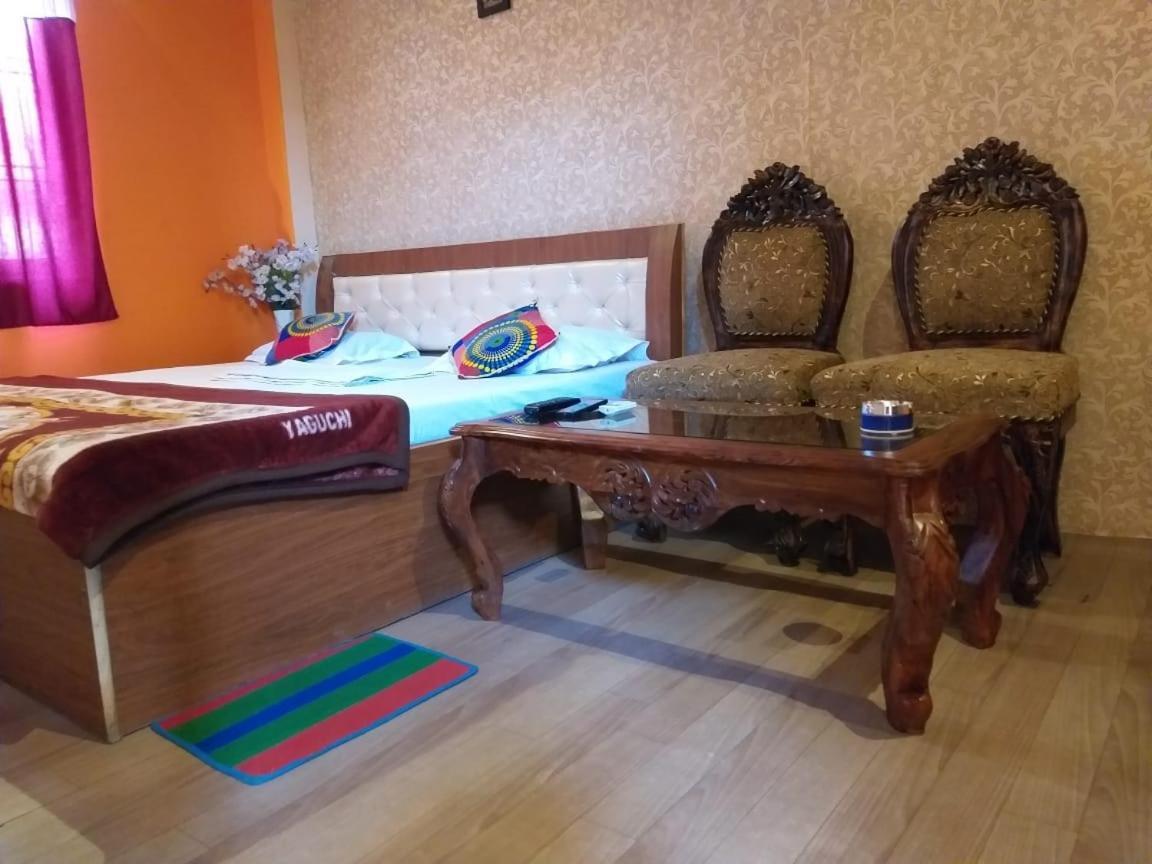 Buddha Guest House Varanasi Exterior foto